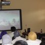 Bupati saat mengisi Kuliah Umum STIT Al Karimiyyah, Beraji, Gapura, Sumenep, via telekonfrensi dengan mahasiswa di Pulau Sepudi, Kecamatan Gayam, Sumenep. (Foto/Rusydiyono)