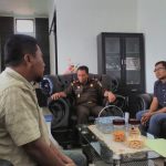 Pegiat Anti Korupsi Bangkalan Temui Kajari, Minta Panggil Bupati