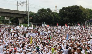 Demi Bela Islam, Ribuan Warga Pamekasan Ikut Bela Aksi 212 di Jakarta