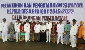 Ucapkan Selamat, Camat Hasan Faisol Ajak Bangun Desa Enam Kades Terlantik