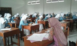 Hadapi Kerusakan Moral, SMA Islam Al-Mudhariyah Sampang Fokus Bina Karakter