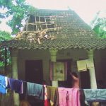 Hujan Lebat, Satu Keluarga Nyaris Tertimpa Atap Rumah