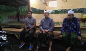Menpora Pulang Kampung, Cangkru’an Bersama Warga di Poskamling