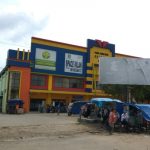 Jalan Samping Gedung Baru Pasar Anom Sumenep Becek, Pengunjung Mengeluh