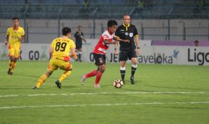 MU FC Vs BFC 3-1; Pertanyakan Kepemimpinan Wasit