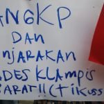 Puluhan Masyarakat Desa Klampis Barat Datangi Kejari Bangkalan