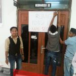 Kosong, Ruang Kerja Komisi II DPRD Sumenep Disegel Aktivis Kompak