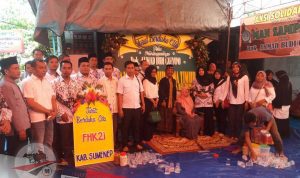 Terima Bantuan dari PGRI-FHK2 Sumenep, Begini Perasaan Istri Guru Budi