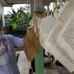 Ada Kitab Berusia 300 Tahun di Pamekasan, Kini Dirawat Perpusnas