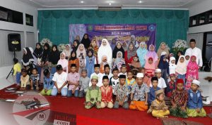 Buka Bareng Anak Yatim, Ini yang Dilakukan Ketua PKK Sumenep