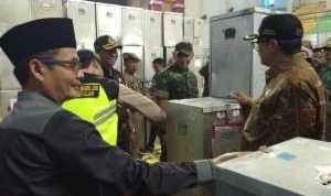 KPUD Bangkalan Distribusikan Logistik Pilkada Bersamaan Dengan Pasukan Pengamanan