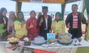 Plt Camat Batang-Batang Apresiasi Festival Ketupat di Pantai Lombang