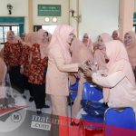 Bunda Fitri Bagi Kiat Sukses di Hadapan DWP Kemenag