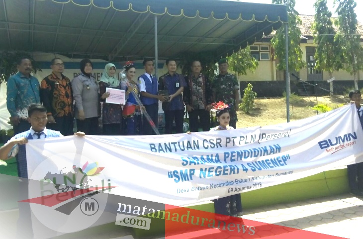 SMP Negeri 4 Sumenep Terima CSR PLN dan Pujian Kadisdik, Begini Ceritanya