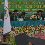 Kiat Sukses Bagi Sarjana Menurut Bupati Busyro