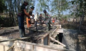 TMMD, TNI Berikan Santunan dan Sembako