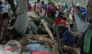Prihatin Tumpukan Sampah, Aliansi Pemuda Kwanyar Bersih-bersih Pantai