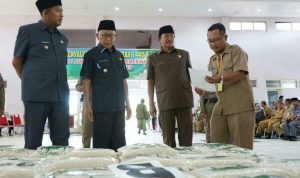 Pemkab Sumenep Salurkan Ribuan Paket Zakat Fitrah 1440 H dari ASN