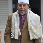 KH Tolchah Hasan; Sosok dan Kiprahnya