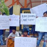 Pengisian Anggota BPD Dinilai Misterius, Warga Datangi Kantor Camat Kokop