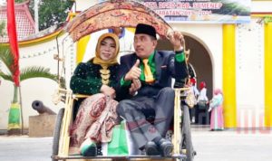 Viral!!! Pasca Dilantik Anggota DPRD Sumenep, Herman Dali Kusuma Pulang Naik Becak