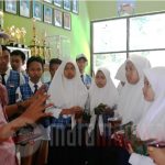 Herman Dali Santuni Anak Yatim di SMP Negeri I Sumenep