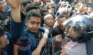 Demo Mahasiswa Tolak RKUHP dan RUU KPK di Bangkalan Ricuh