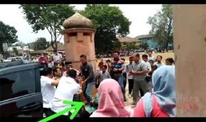 Ditusuk Orang Tak Dikenal, Wiranto Langsung Tersungkur. Ini Kronologinya