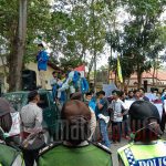 Bangkalan Dihujani Sampah, PMII Geruduk Kantor DLH