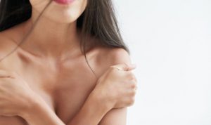 Telanjang Dada di Rumah Sendiri, Wanita Ini Terancam Dibui