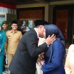 Pesan Inspiratif Sosok Ibu di Mata Abah Mujib