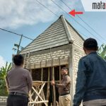 Pasang Nok Siku Genteng, Pekerja Bangunan asal Pamolokan Ini Tewas Kesetrum