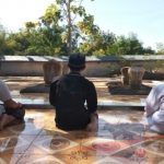 Ziarah Ke Makam Pakunya Madura Ini Ada Tata Krama Khusus, Berikut Ulasannya