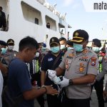 Antisipasi Penyerbaran Virus Corona, Polres Sumenep Kerja Bakti di Pelabuhan Pelindo III Kalianget