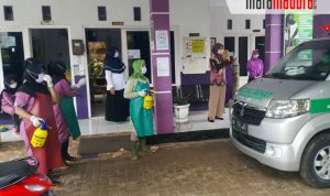 Siaga Covid-19, Klinik Ummi Gerilya Lakukan Penyemprotan