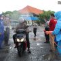 Kapolres Bangkalan Pimpin Penyemprotan Disinfektan di Pelabuhan KamalÂ 