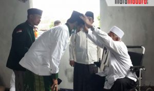 Video Fattah Jasin-Hairul Anwar Memakai Songkok NU dari Kiai NU