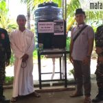 Cegah Virus Corona, Pemdes Bersama Satgas Covid-19 Desa Longos Bagikan Alat Cuci Tangan ke Tempat Ibadah