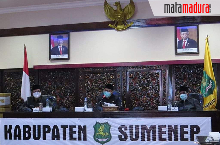 Dilarang Keluar Rumah