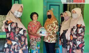 UPT PSBR Pamekasan Bagikan 200 Sembako dari Ra Nasih DPRD Jatim