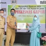 Gerakan Penulis Peduli Berikan Bantuan Faceshield dan APD ke Puskemas dan Posko Covid-19 di Perbatasan