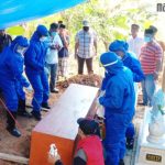 Jenazah di Pragaan Sumenep Dikubur dengan Protokol Covid-19