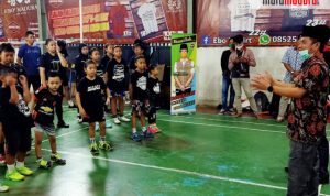 KONI Bangkalan Motivasi Atlet Bulu Tangkis dengan Uang Pembinaan