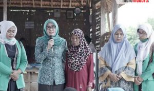 Ketika Istri Bupati Bangkalan, Nyai Zaenab Takziah ke Rumah Korban Pemerkosaan Bergilir