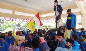 Aktivis PMII Bangkalan Demo Kesemrawutan Dunia PendidikanÂ 