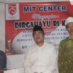 Alhamdulillah, Guru Ngaji di Kwanyar Bangkalan Dapat Kacamata Baca Gratis