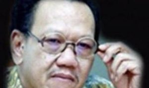 Gus Im Bergerak Dalam Senyap