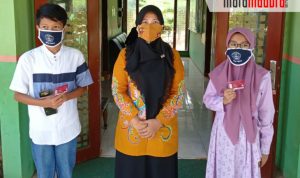 SMP Negeri 1 Bluto Sumenep Bantu Ringankan Beban Biaya Daring siswa