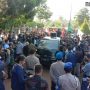 Imbas Demo, Ruas Jalan Soekarno Hatta Bangkalan Tutup Total