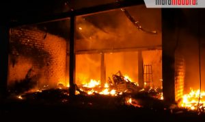 Toko Loak Onderdil Motor di Jenangger Terbakar, Ratusan Juta Melayang